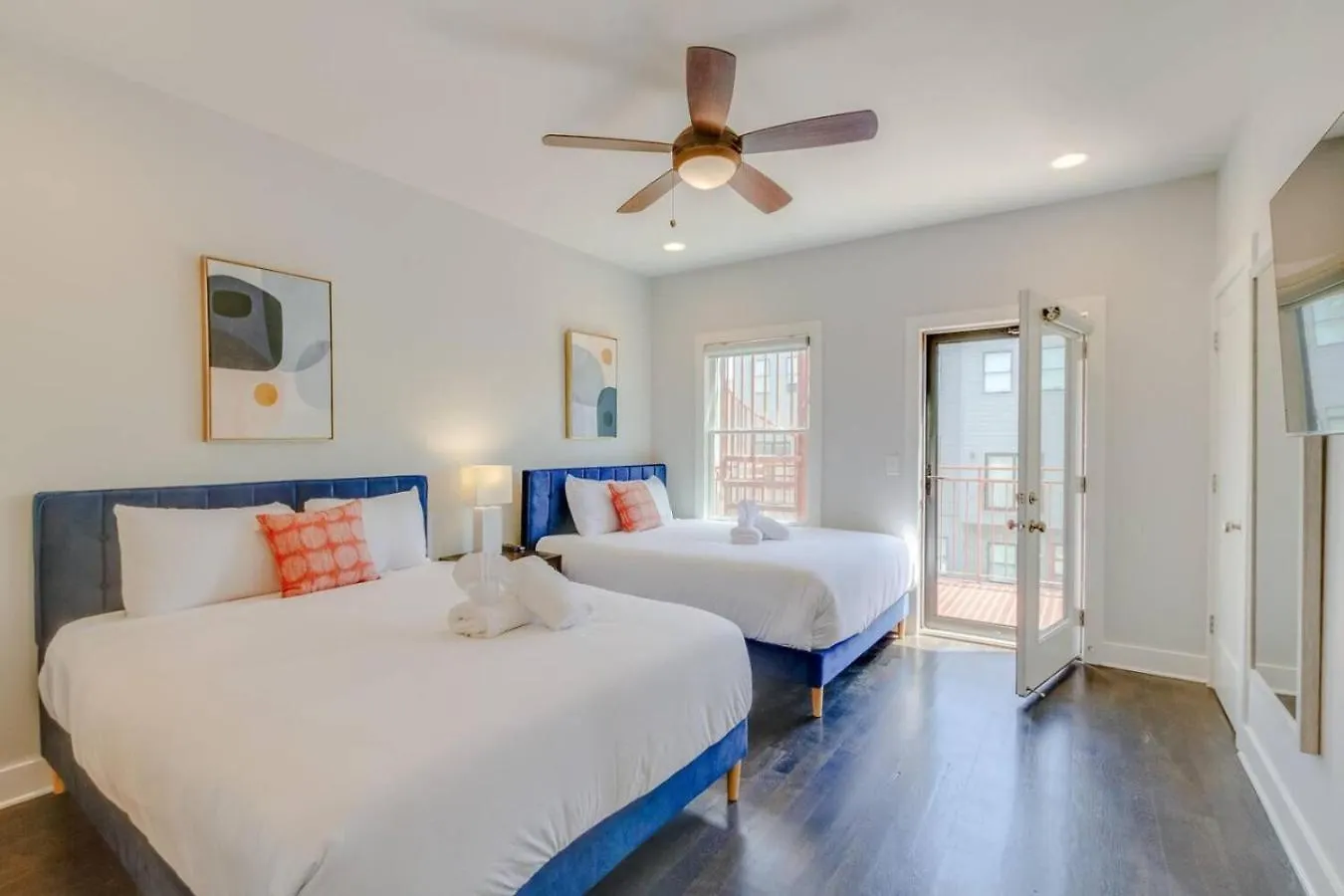 Music City Hangout With Rooftop Views And Game Room Nashville Nyaraló